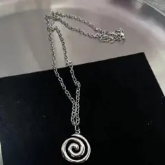【おしゃれは首元から♪】スパイラル ネックレス シルバー カジュアル 男女兼用