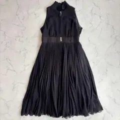 グランターブル　ノースリーブワンピース　【M】ブラック　プリーツ　結婚式　二次会のサムネイル
