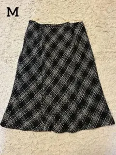 【格安】ツイード素材膝丈スカート　ゆるフレアスカート　仕事にもOK 横ファスナー