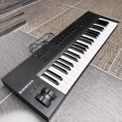 KOMPLETE KONTROL A61 キーボード - メルカリ