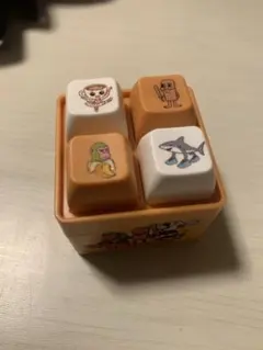 イタリアンブレインロット　キーボード型おもちゃ　キーホルダー
