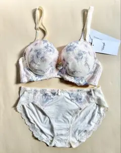 Item thumbnail for item e2471167-a472-4596-b3ef-fcf55c6963c1