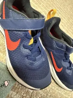 Nike ネイビー/オレンジ スニーカー　18㎝