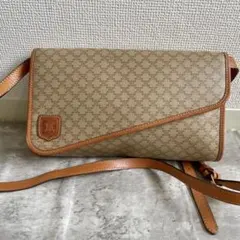 希少品 セリーヌ マカダム ショルダーバッグ トリオンフ レザー ヴィンテージのサムネイル