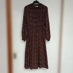 花柄ワンピース