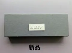 【新品未使用】LAMYラミー サファリ 万年筆 ホワイト F（細字）箱・インク付のサムネイル