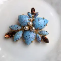 ヴィンテージ ブローチ ターコイズカラー　花　ボタニカル　AUSTRIA製？のサムネイル