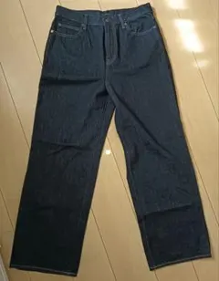 UNIQLO ワイドストレートジーンズ