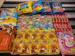 ミルク様専用★アミューズメント景品セット②★アンパンマン・キットカットバー他