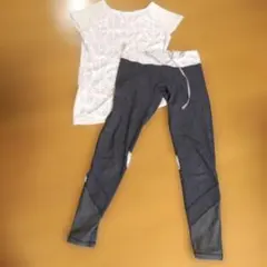 ヨガウェア タンクトップとレギンスセット