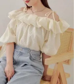 chico 肩リボンオフショルボリュームブラウス