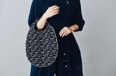 新品　mina perhonen ミナペルホネン　エッグバッグ　ハンドバッグ