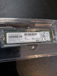 SAMSUNG 内蔵型SSD 1TB PM981 MZ-VLB1T00 本体