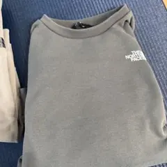 THE NORTH FACE トレーナー カーキ