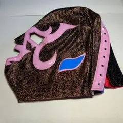 原宿・スパイク付きピンクと黒のガスマスク・ファッション小物 - メルカリ