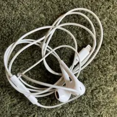 アップル　Lightningコネクタ 有線イヤホン
