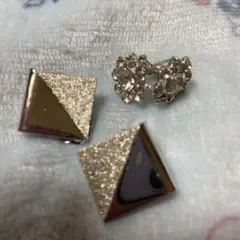 シルバー三角形模様デザインイヤリングおまけ付き