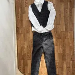H&M フォーマルスーツ ベストとパンツセット　130