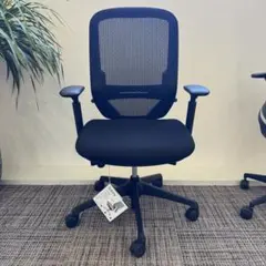 オカムラ シルフィー ハイバック ブラック アジャスト肘付き ランバーサポート付