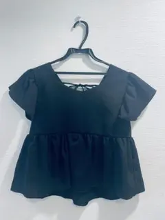 comon+ ペプラムフリルセットアップ