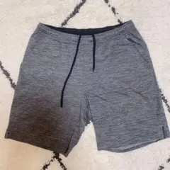 UNIQLO グレー ネイビー　ブラック　メンズハーフパンツMサイズ3点セット