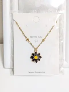 花モチーフ ゴールドチェーンネックレス