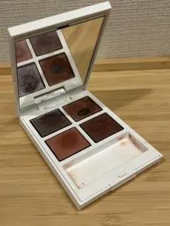 アディクション　アイシャドウパレット104