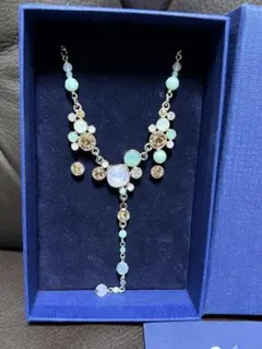 スワロフスキーSWAROVSKI Giseleピアス&ネックレス セット