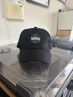 BOILER ROOM ブラックベースボールキャップ　ボイラールーム