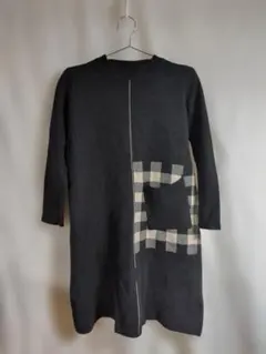 黒い長袖チュニック チェック柄ポケット付き