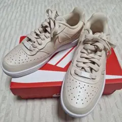 Nike コートビジョン 24.5cm ベージュ×ピンク 未使用