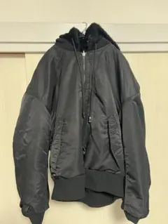 【ZARA】リバーシブル　ボアブルゾン　ジップアップパーカー　大きめ　ジャケット