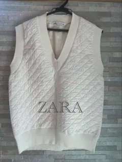 ZARA アイボリー Vネック ベスト
