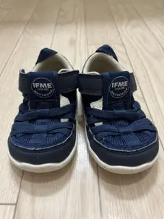 Item thumbnail for item 64c6bf8e-f727-40f9-94ea-f029e295e4dc