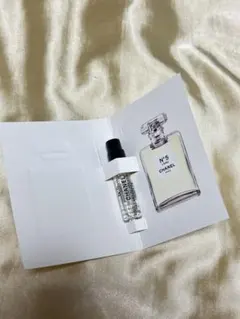 CHANEL N°5 オードトワレ 1.5ml サンプル