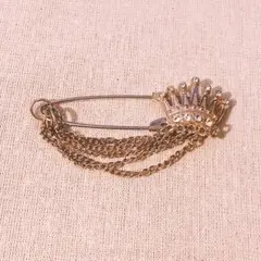 王冠 クラウンモチーフ ブローチ