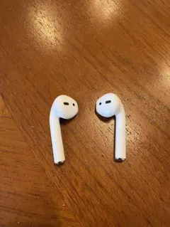 Apple ワイヤレスイヤホン ホワイト AirPods（第2世代） 本体なし