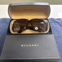 美品 BVLGARI ブルガリ サングラス スクエアモチーフ ラインストーンのサムネイル