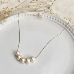 選べるパールカラー ＊ 輝くgoldチェーンのコットンパールネックレス