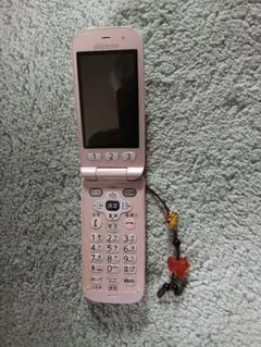 docomo F-01M らくらくホン 折りたたみ式携帯電話 SIMカード無し