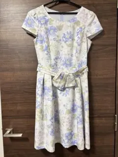 【Debut de Fiore】花柄ひざ丈半袖ワンピース