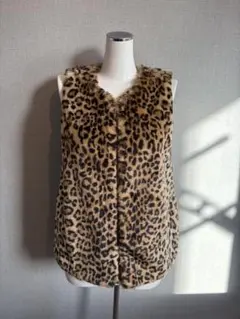 ヒョウ柄ファーノースリーブジャケット