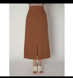 リリーブラウン フロントスリットスカート キャメルM
