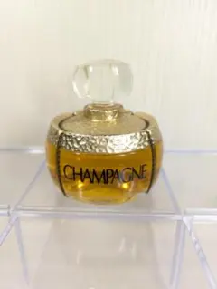 2026年最新】イヴサンローラン シャンパーニュの人気アイテム - メルカリ