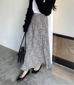 nairo フラワーフレアスカート　sサイズ