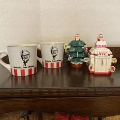 ケンタッキーコーヒーカップとサンタクロース フィギュアセット 家型・ツリー型