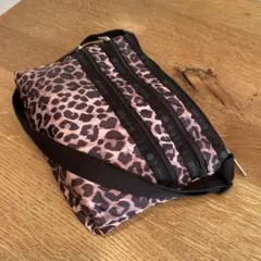 LeSportsac レスポートサック レオパード柄 ショルダーバッグ