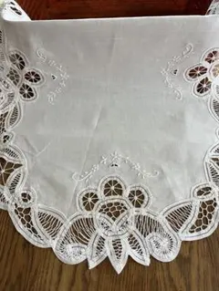 ヴィンテージ ホワイトワーク テーブルクロス 手リネン刺繍 ドロン