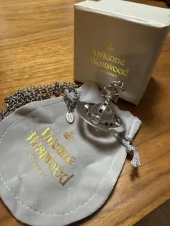 Vivienne Westwood ネックレス オーブ シルバーのサムネイル
