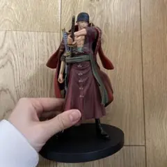 ワンピース ゾロ フィギュアクレーンゲーム非売品